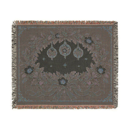 Victorian Christmas Garland — Woven Throw Blanket