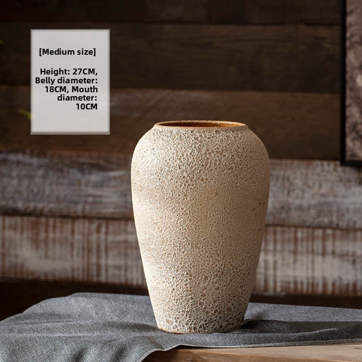 Retro Chinese Ceramic Vase